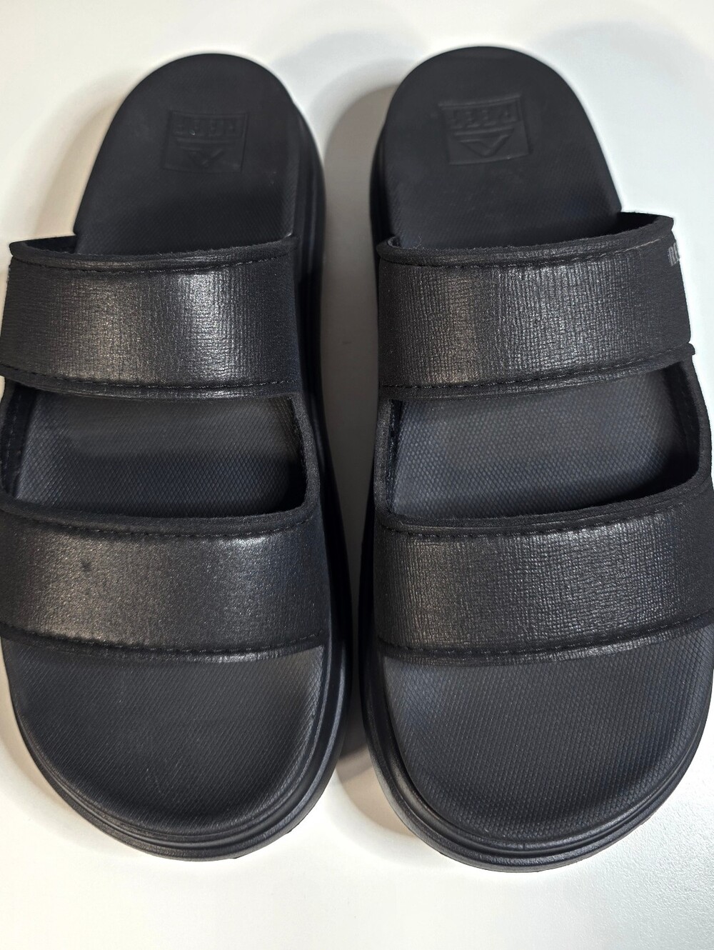 Reef Cushion Bondi 2-Bar slide sandals for women Size 9 - Picture 6 of 14